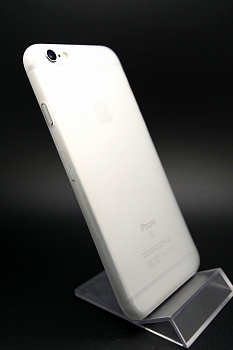 Ультратонкий пластиковый чехол для iPhone 6s / 6 (Белый)